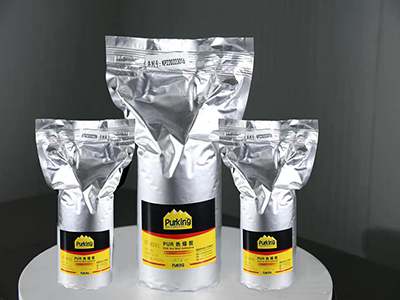 Cách bôi keo PUR dán mép